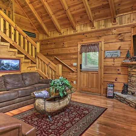 فيلا Gatlinburg Mountainside Escape With Deck And Hot Tub! المظهر الخارجي الصورة