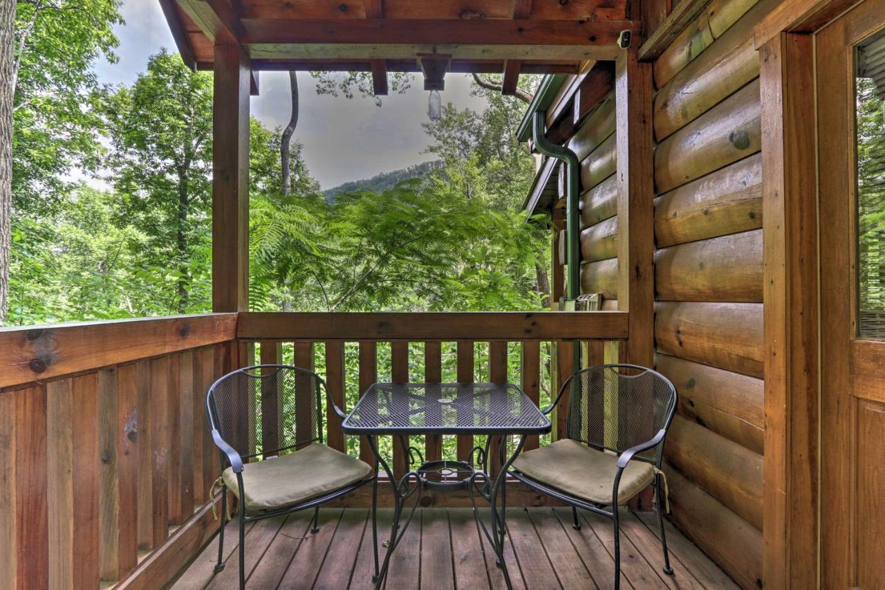 فيلا Gatlinburg Mountainside Escape With Deck And Hot Tub! المظهر الخارجي الصورة