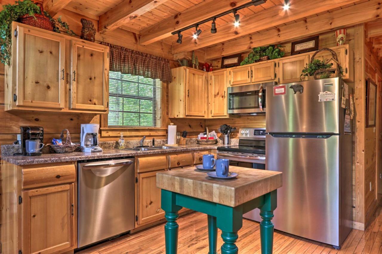فيلا Gatlinburg Mountainside Escape With Deck And Hot Tub! المظهر الخارجي الصورة