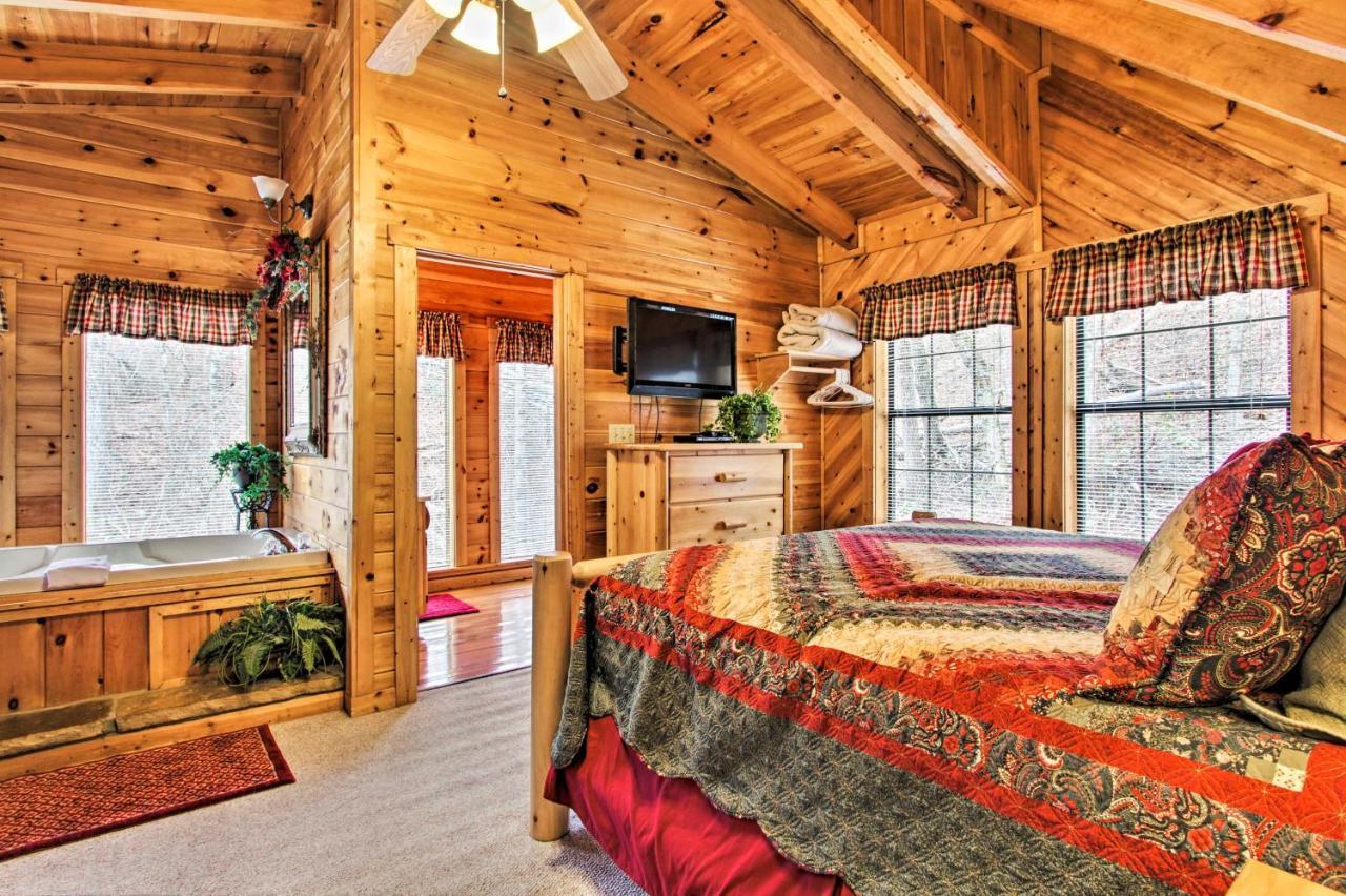 فيلا Gatlinburg Mountainside Escape With Deck And Hot Tub! المظهر الخارجي الصورة