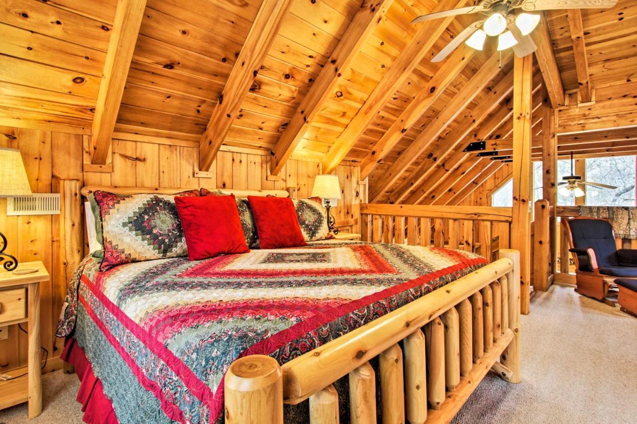 فيلا Gatlinburg Mountainside Escape With Deck And Hot Tub! المظهر الخارجي الصورة